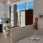 Magno- * Valencia
